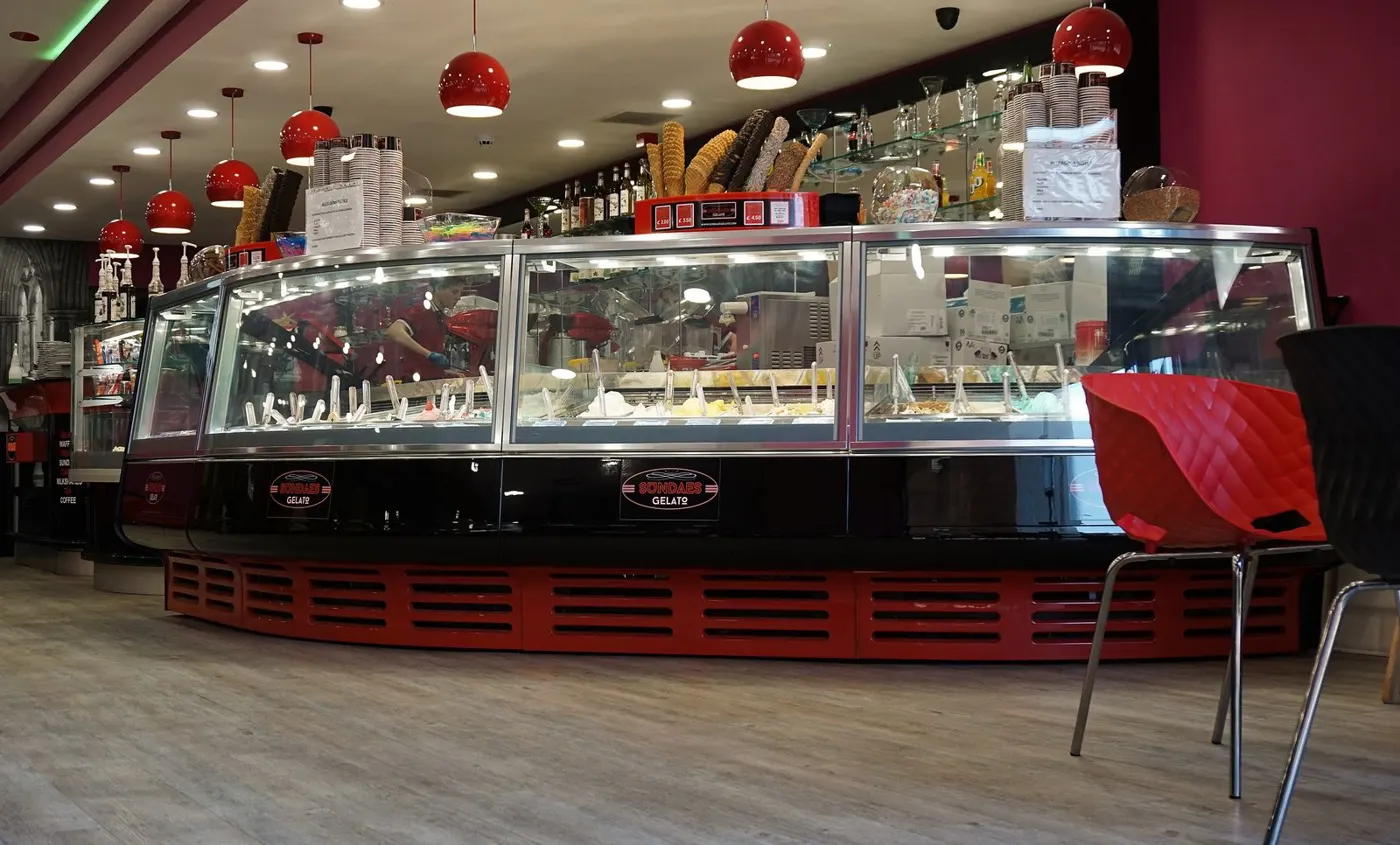 Deli case and display cooler repair for restaurants and markets