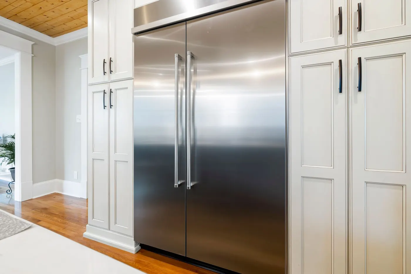 Built-in and counter-depth refrigerator repair